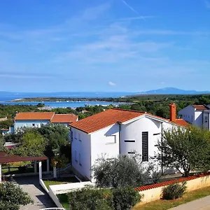 Appartamento Lela, Ližnjan